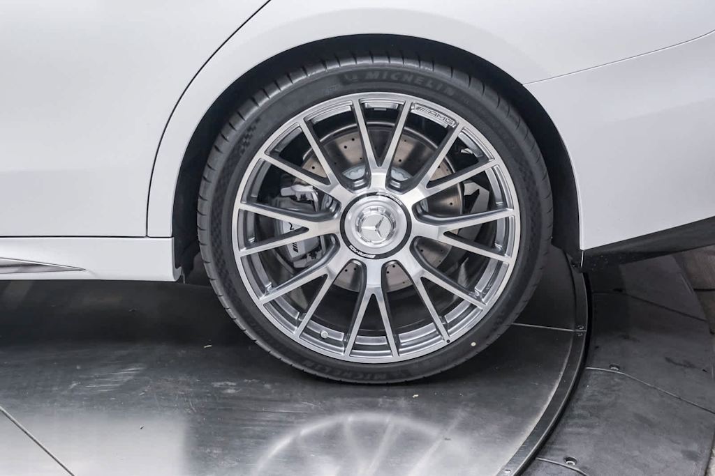 Thumbnail: 2027 Mercedes-Benz E-Class - 8