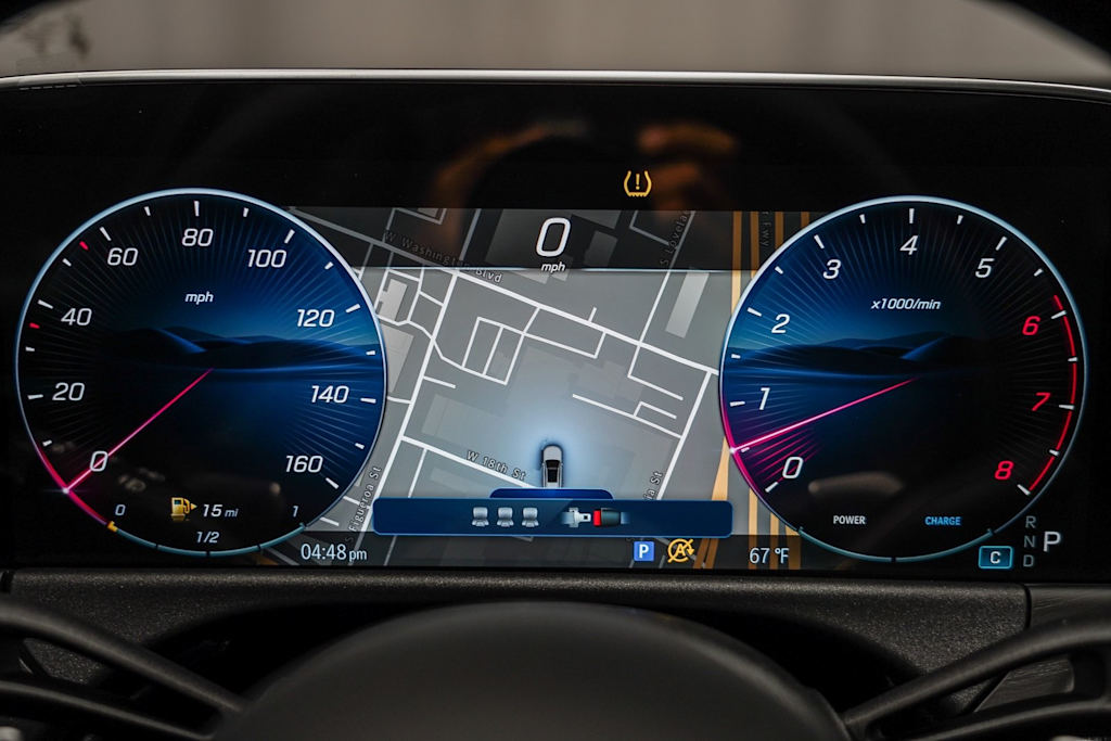 Thumbnail: 2025 Mercedes-Benz E-Class - 14