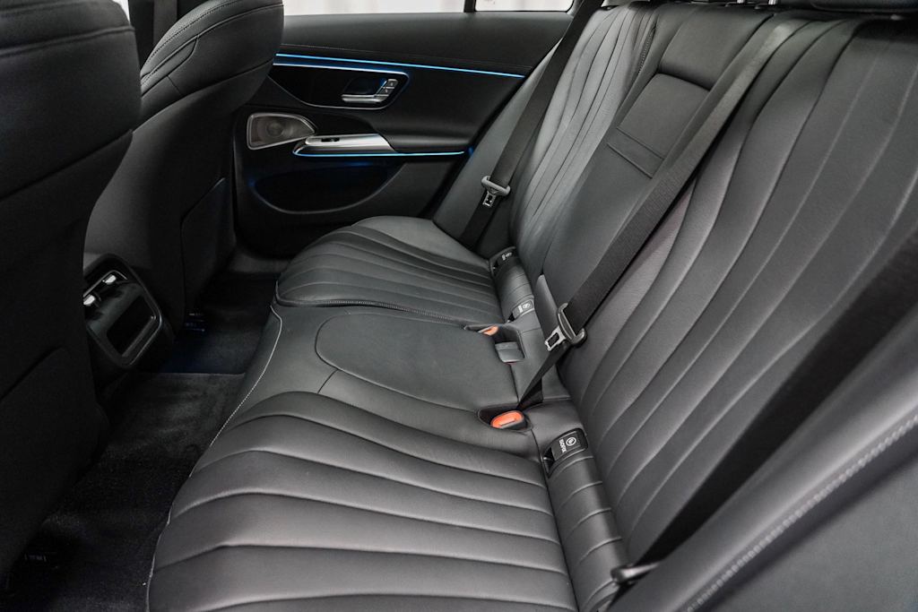 Thumbnail: 2025 Mercedes-Benz E-Class - 12