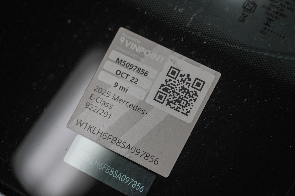 Thumbnail: 2025 Mercedes-Benz E-Class - 16