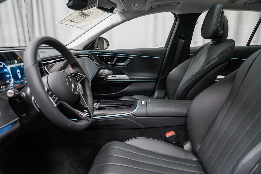 Thumbnail: 2025 Mercedes-Benz E-Class - 11