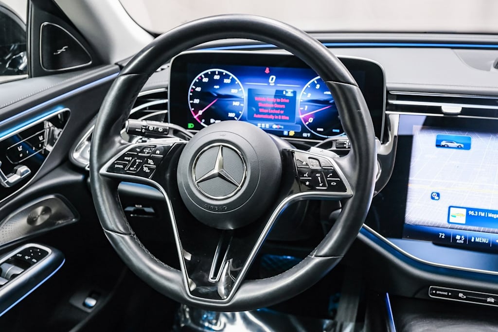 Thumbnail: 2025 Mercedes-Benz E-Class - 7