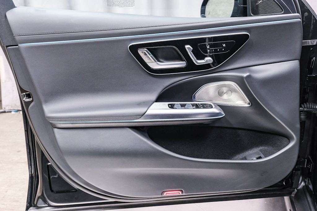 Thumbnail: 2025 Mercedes-Benz E-Class - 22