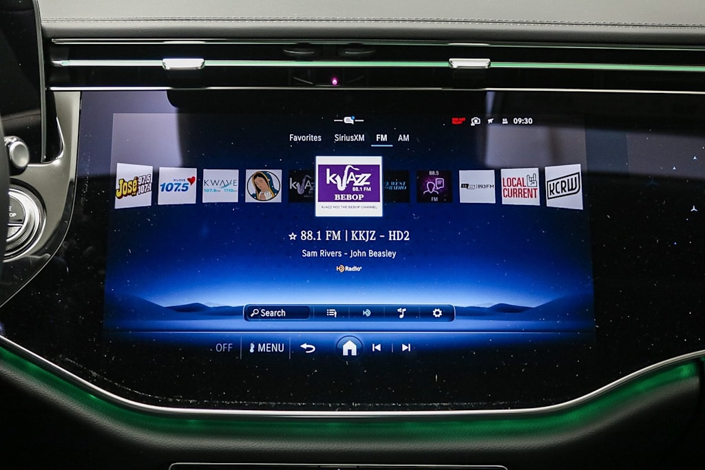 Thumbnail: 2025 Mercedes-Benz E-Class - 23