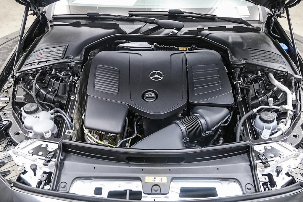 2025 Mercedes-Benz CLE 300 8