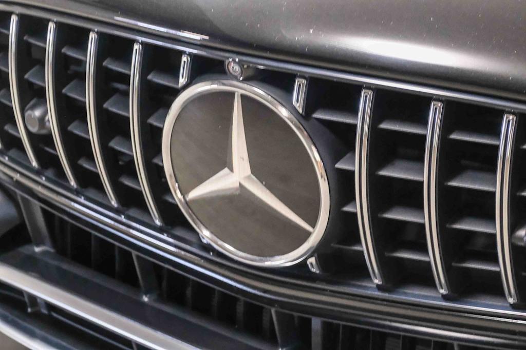 Thumbnail: 2023 Mercedes-Benz SL-Class - 5