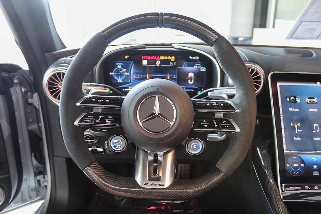 Thumbnail: 2024 Mercedes-Benz SL-Class - 8