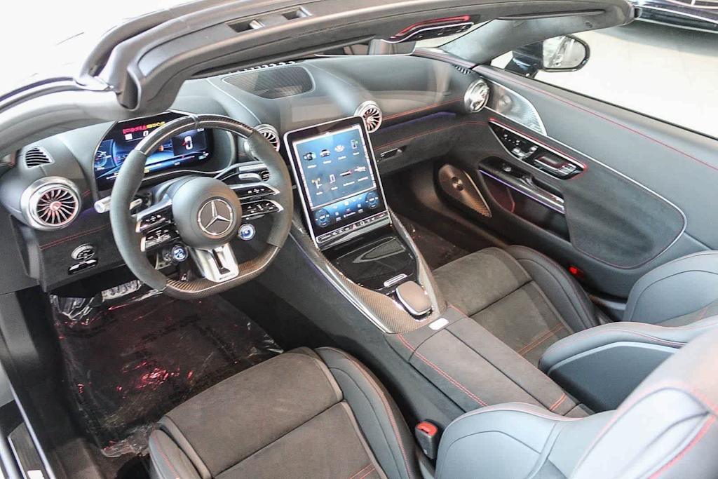 Thumbnail: 2024 Mercedes-Benz SL-Class - 2