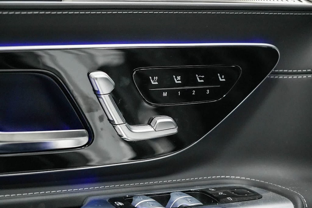 Thumbnail: 2025 Mercedes-Benz SL-Class - 29