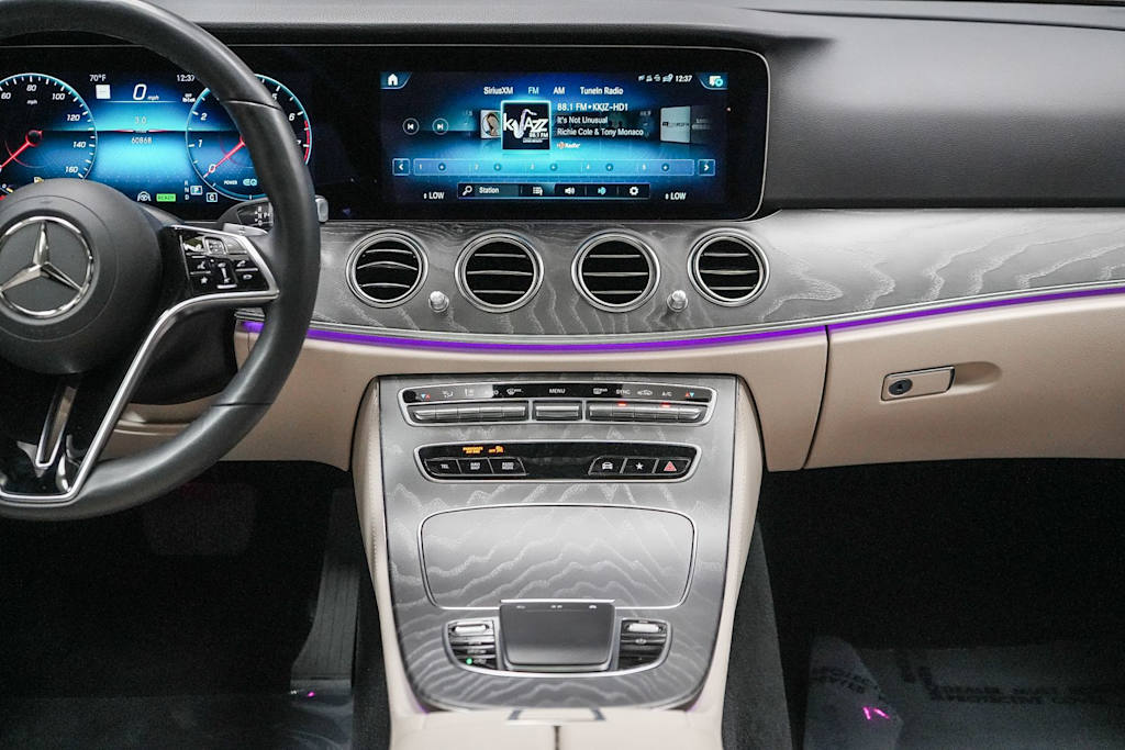 Thumbnail: 2022 Mercedes-Benz E-Class - 9