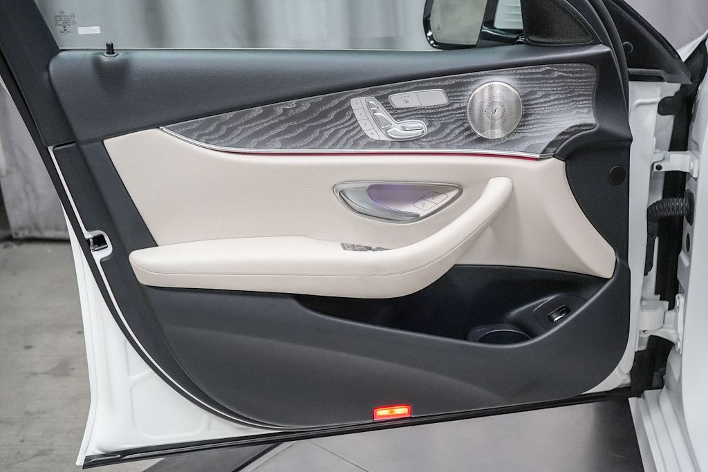 Thumbnail: 2022 Mercedes-Benz E-Class - 24