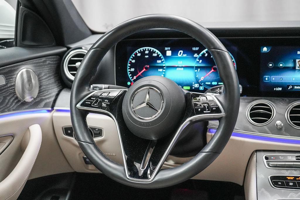 Thumbnail: 2022 Mercedes-Benz E-Class - 13