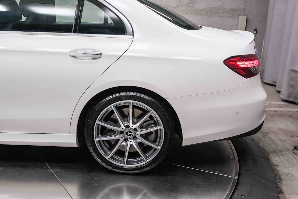 Thumbnail: 2023 Mercedes-Benz E-Class - 5