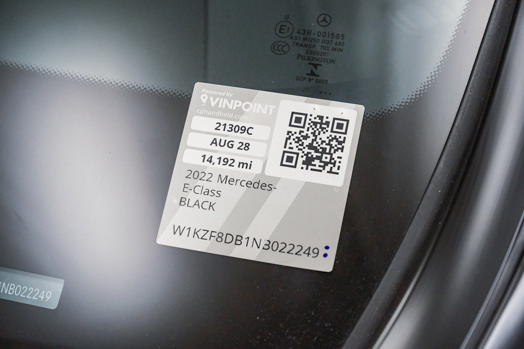 Thumbnail: 2022 Mercedes-Benz E-Class - 11