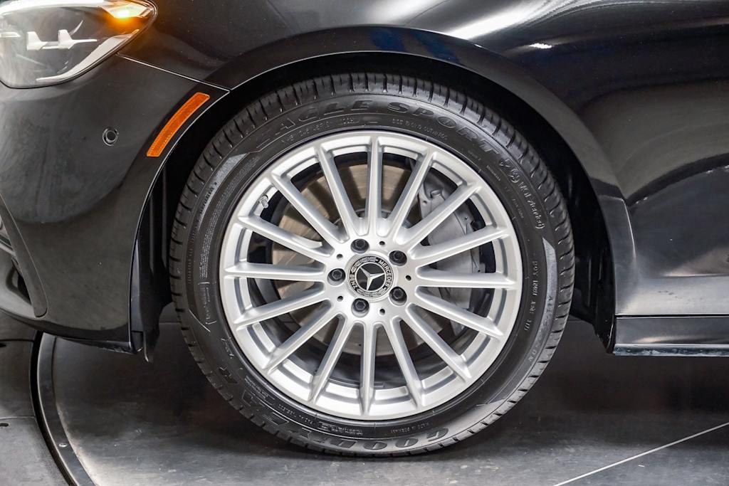 Thumbnail: 2022 Mercedes-Benz E-Class - 16