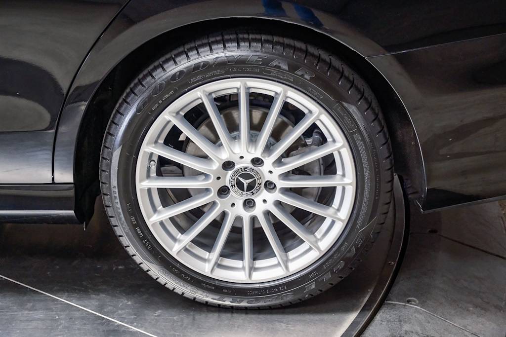 Thumbnail: 2022 Mercedes-Benz E-Class - 5