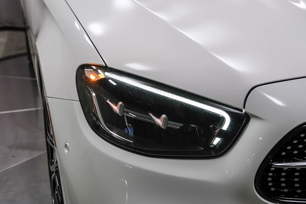 Thumbnail: 2022 Mercedes-Benz E-Class - 21