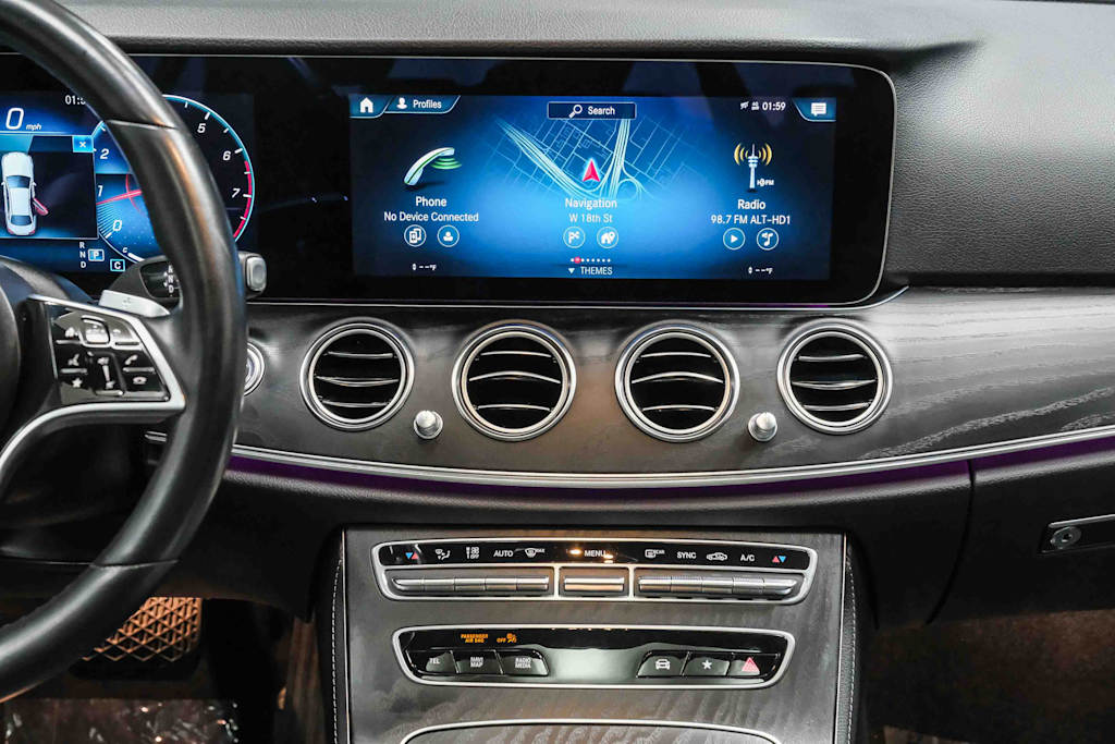 Thumbnail: 2022 Mercedes-Benz E-Class - 13