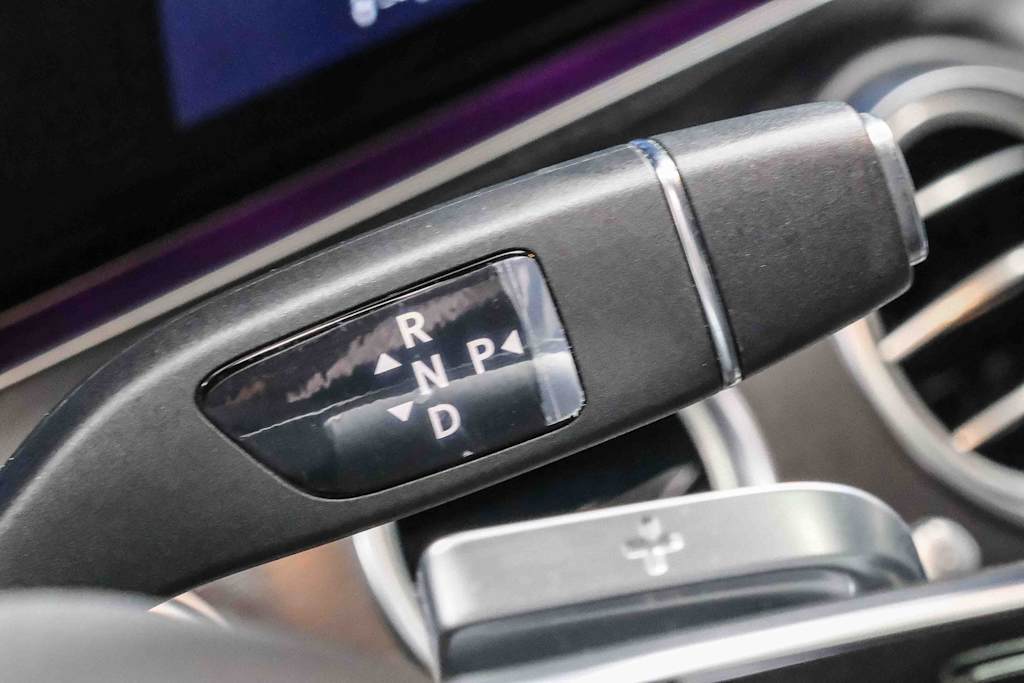 Thumbnail: 2022 Mercedes-Benz E-Class - 14