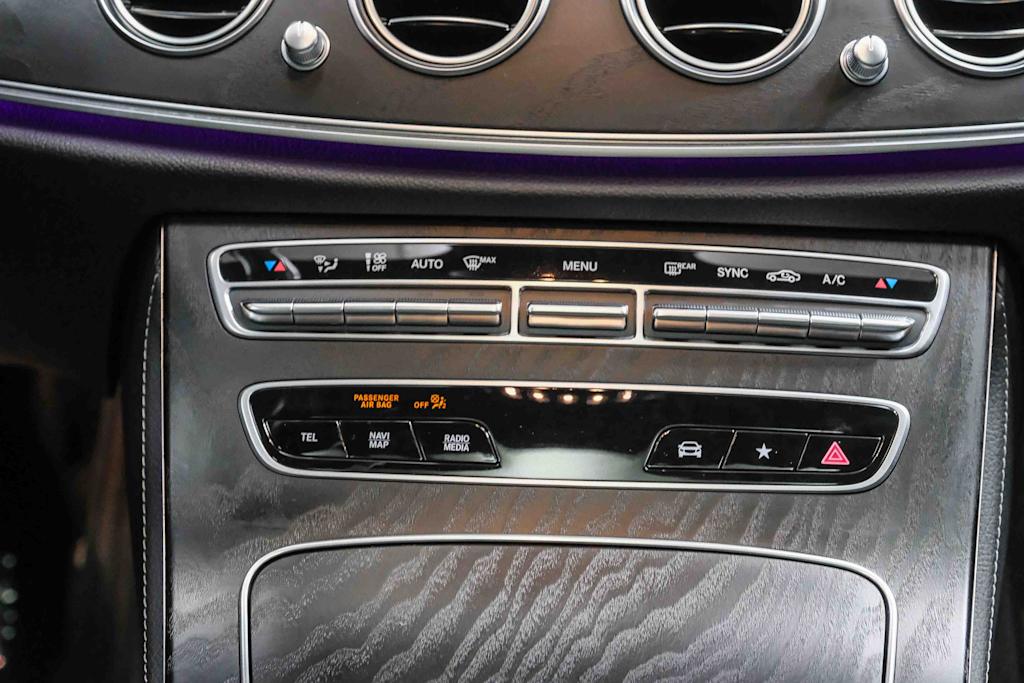 Thumbnail: 2022 Mercedes-Benz E-Class - 24