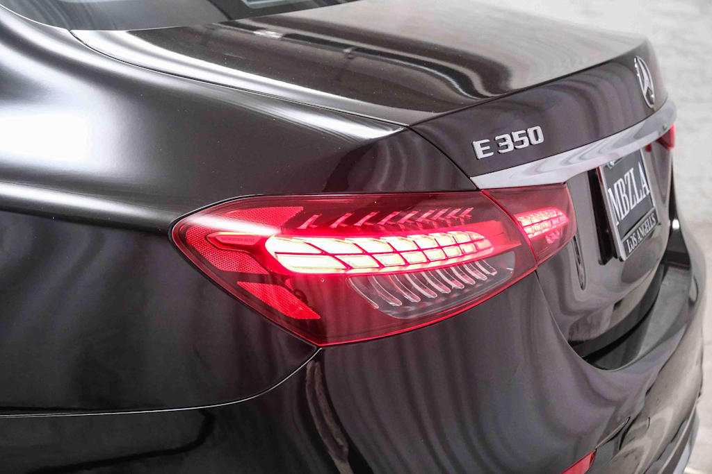 Thumbnail: 2022 Mercedes-Benz E-Class - 18