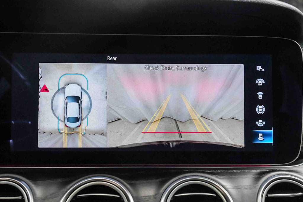 Thumbnail: 2022 Mercedes-Benz E-Class - 33