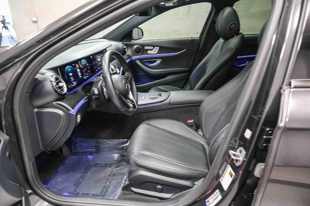 Thumbnail: 2023 Mercedes-Benz E-Class - 12
