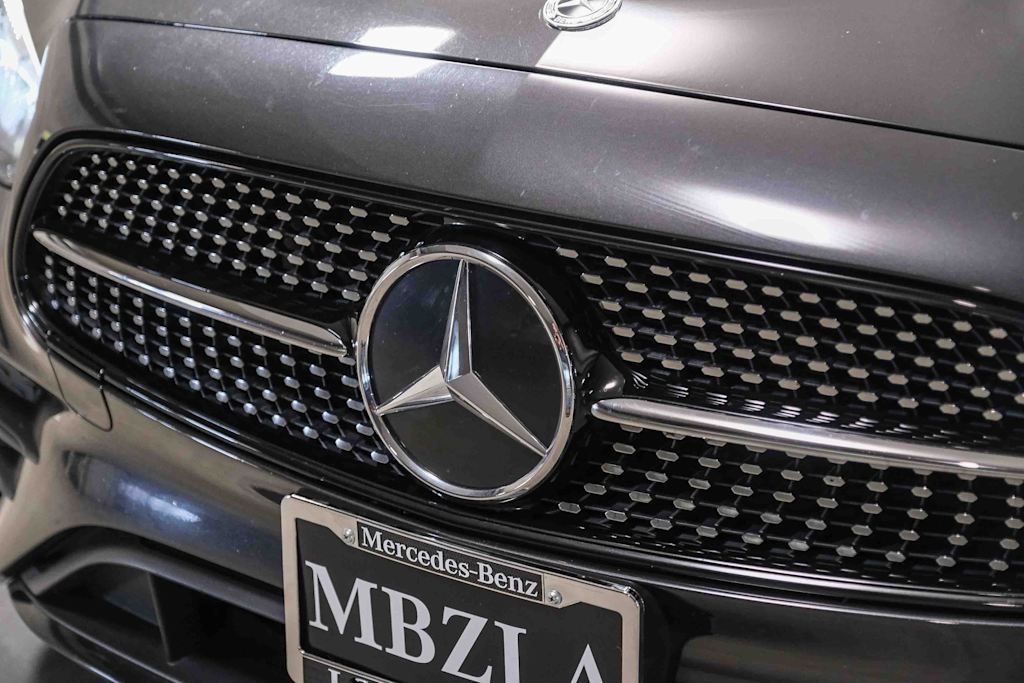 Thumbnail: 2023 Mercedes-Benz E-Class - 7