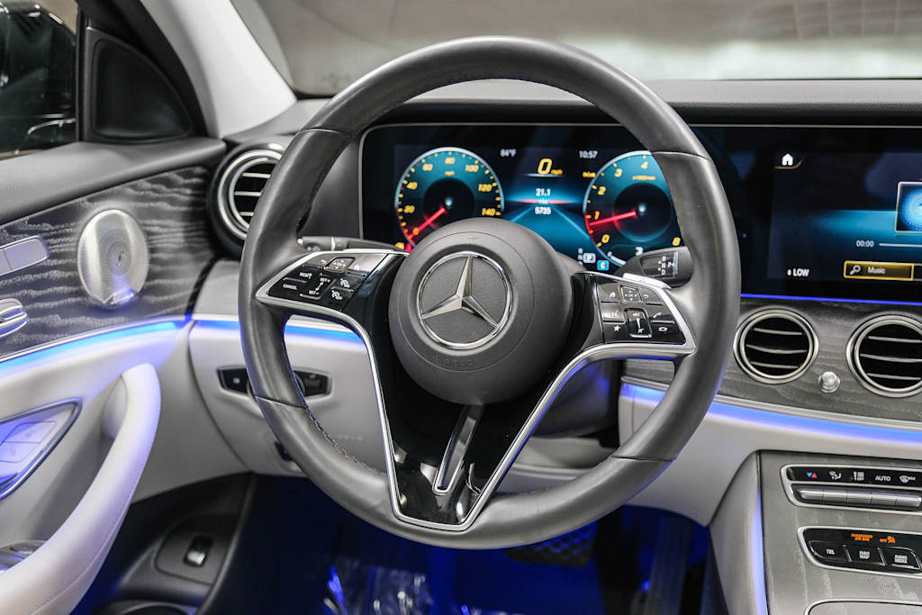 Thumbnail: 2023 Mercedes-Benz E-Class - 9