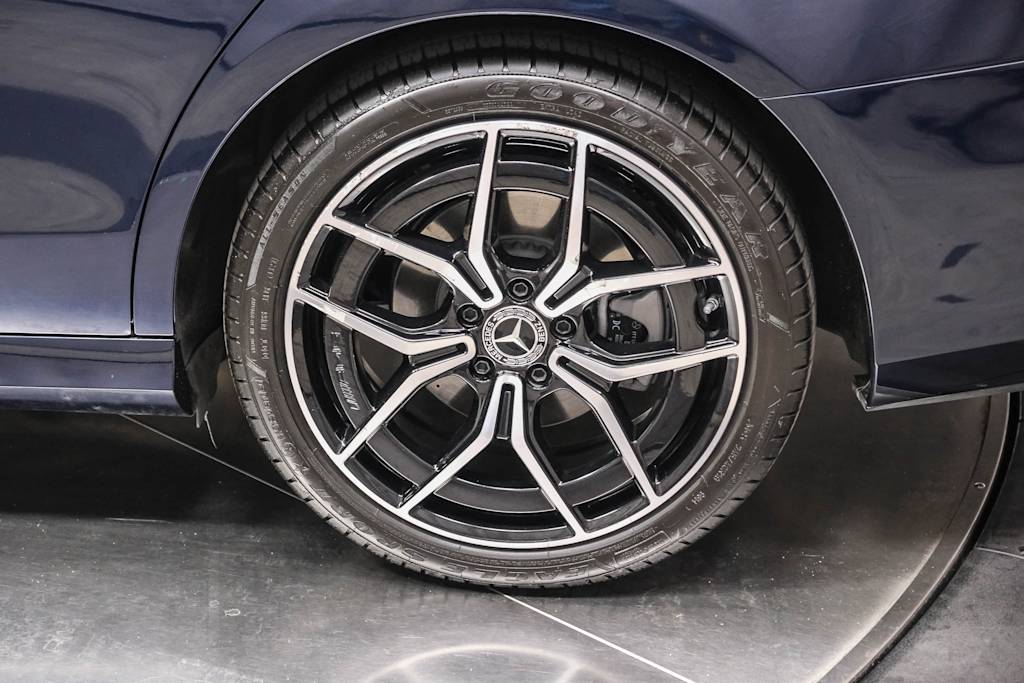 Thumbnail: 2023 Mercedes-Benz E-Class - 7