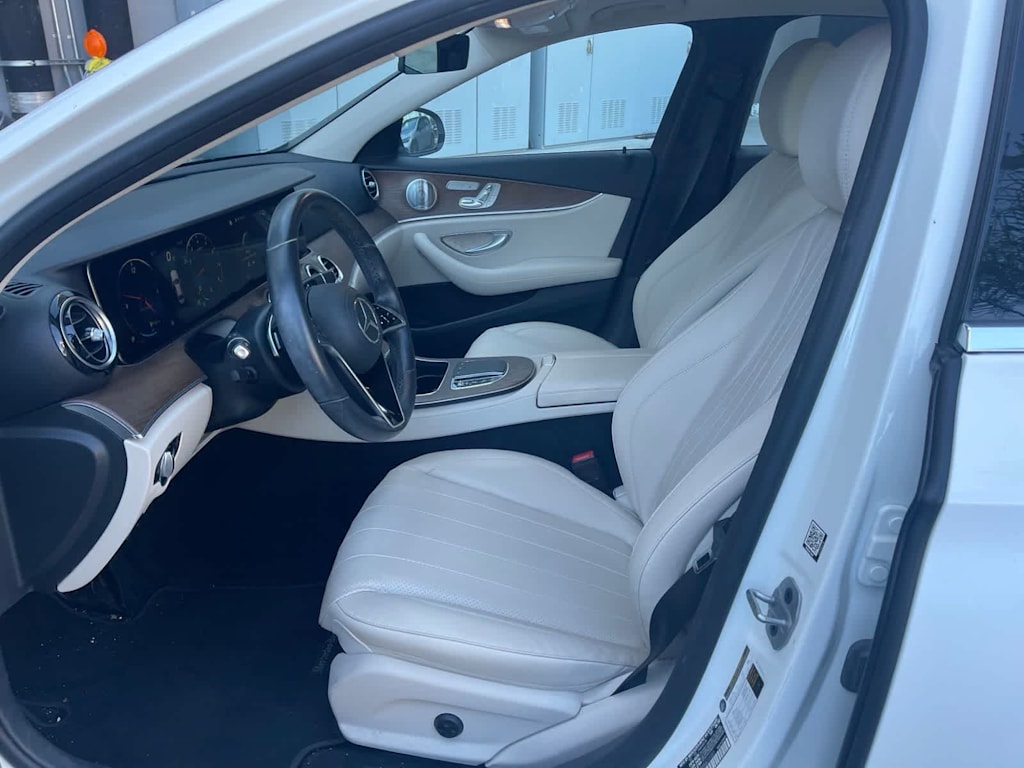 Thumbnail: 2021 Mercedes-Benz E-Class - 3