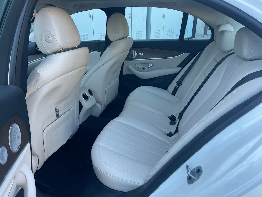 Thumbnail: 2021 Mercedes-Benz E-Class - 4