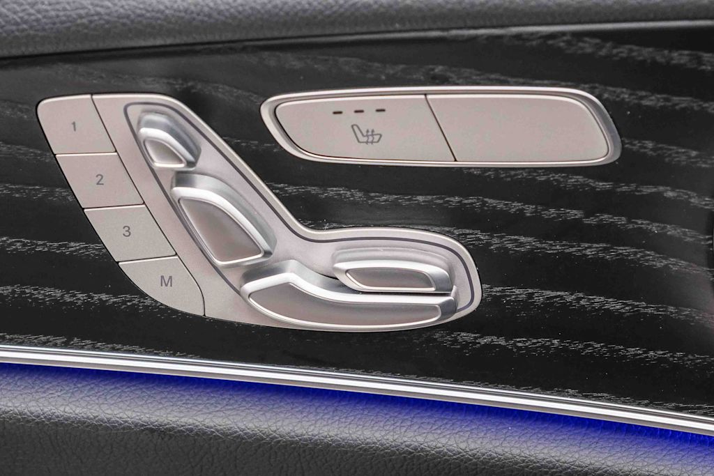 Thumbnail: 2022 Mercedes-Benz E-Class - 29