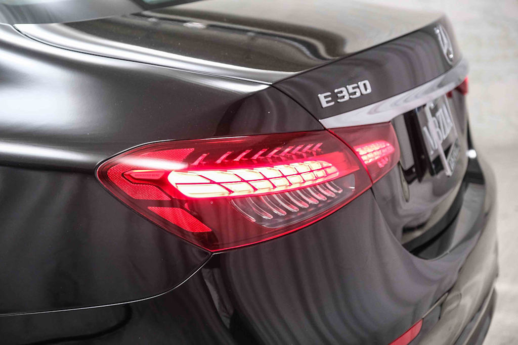 Thumbnail: 2022 Mercedes-Benz E-Class - 19