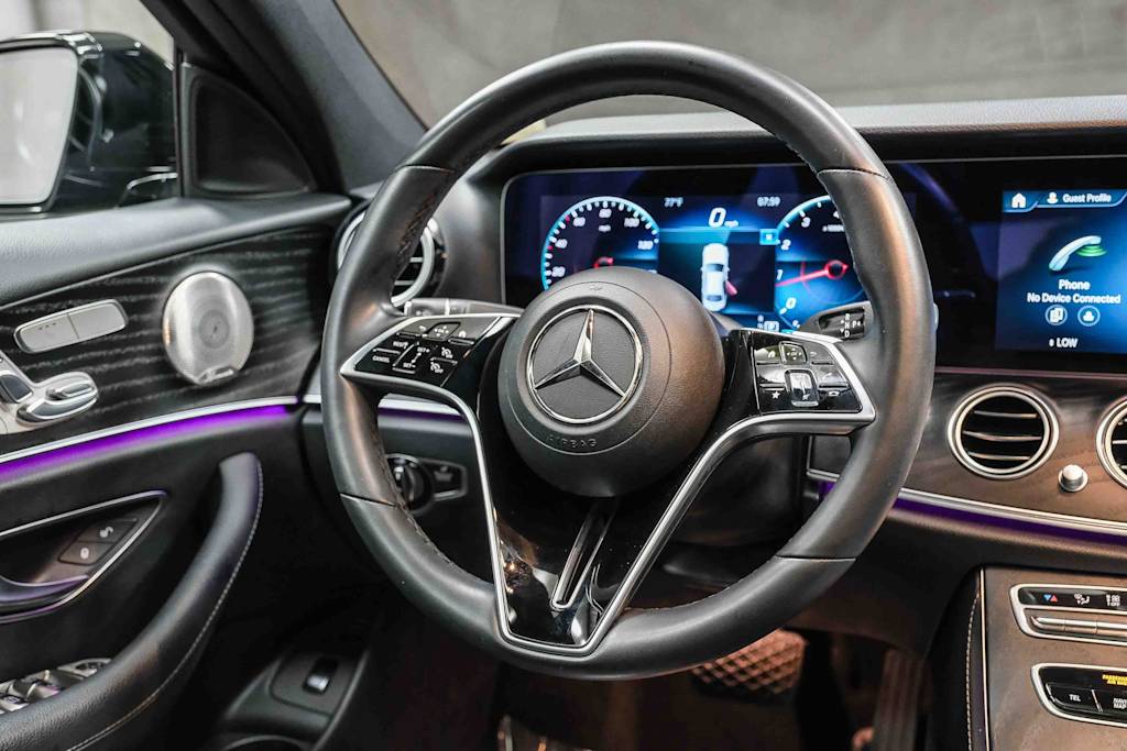 Thumbnail: 2022 Mercedes-Benz E-Class - 10