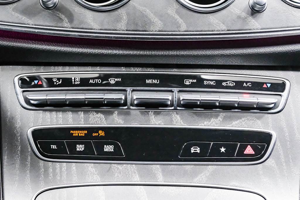 Thumbnail: 2022 Mercedes-Benz E-Class - 26