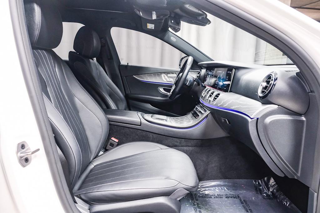 Thumbnail: 2022 Mercedes-Benz E-Class - 11