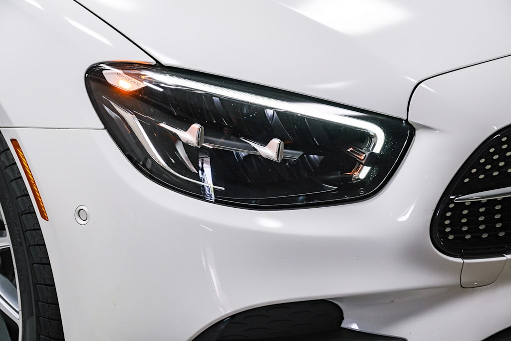 Thumbnail: 2022 Mercedes-Benz E-Class - 24