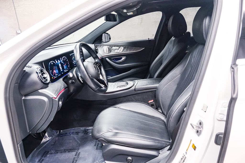 Thumbnail: 2022 Mercedes-Benz E-Class - 12