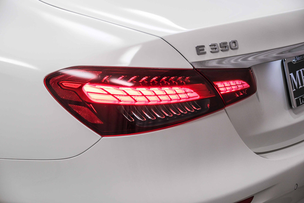 Thumbnail: 2023 Mercedes-Benz E-Class - 21