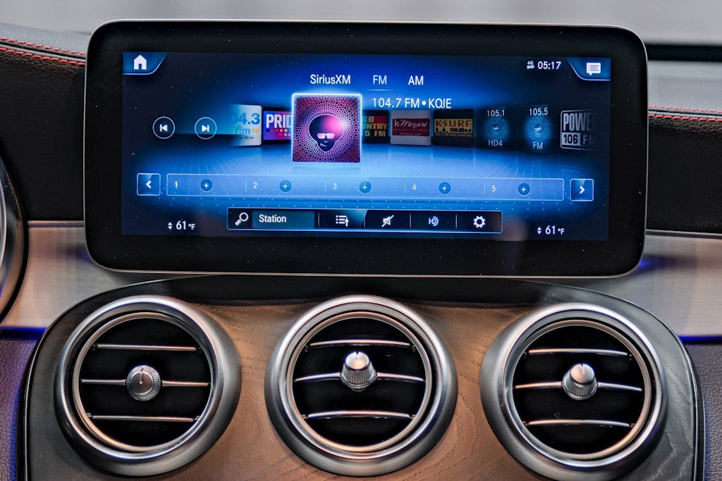 Thumbnail: 2021 Mercedes-Benz GLC - 24