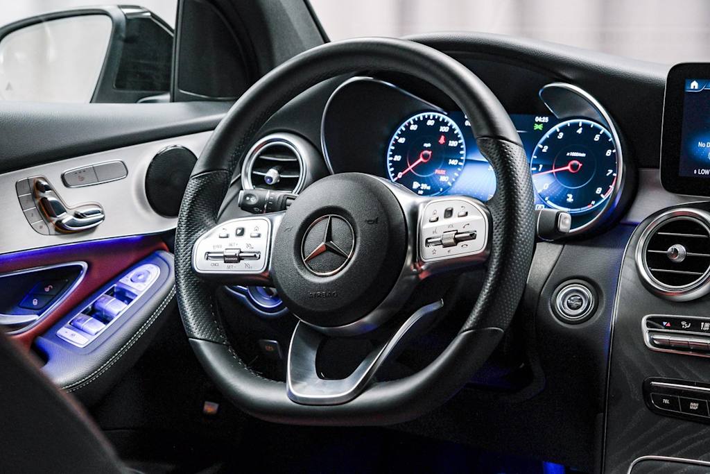 Thumbnail: 2022 Mercedes-Benz GLC - 2