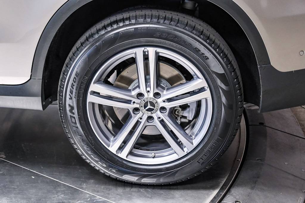 Thumbnail: 2022 Mercedes-Benz GLC - 6