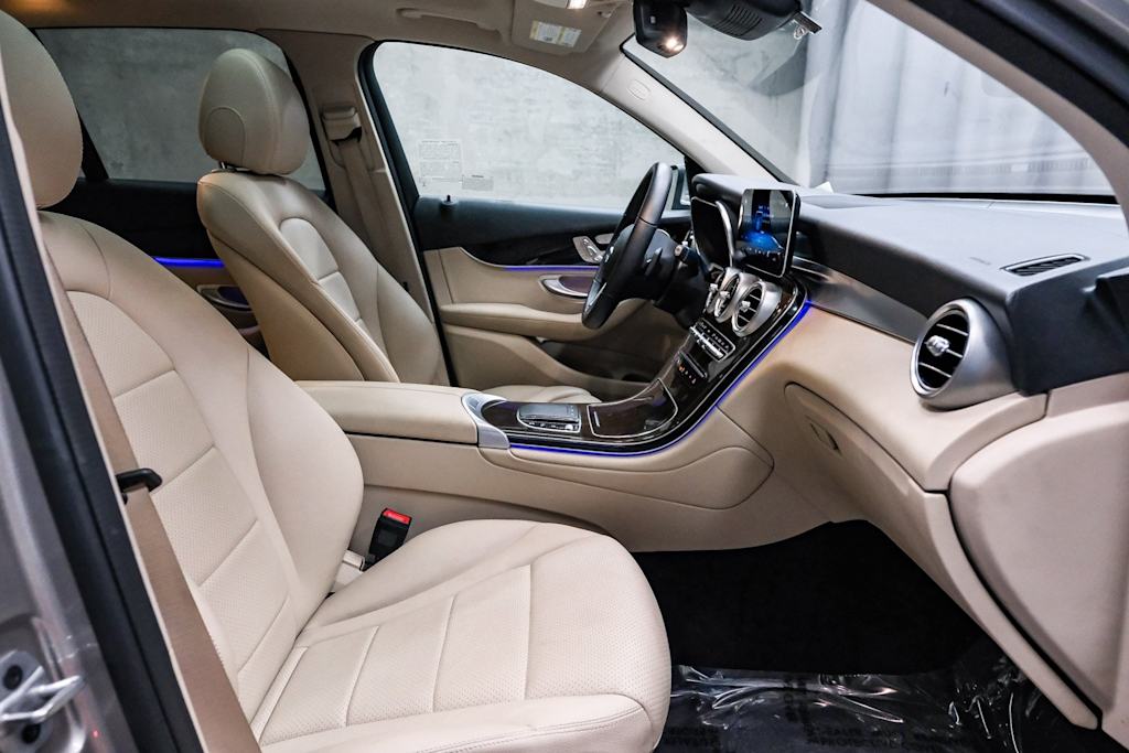 Thumbnail: 2022 Mercedes-Benz GLC - 9