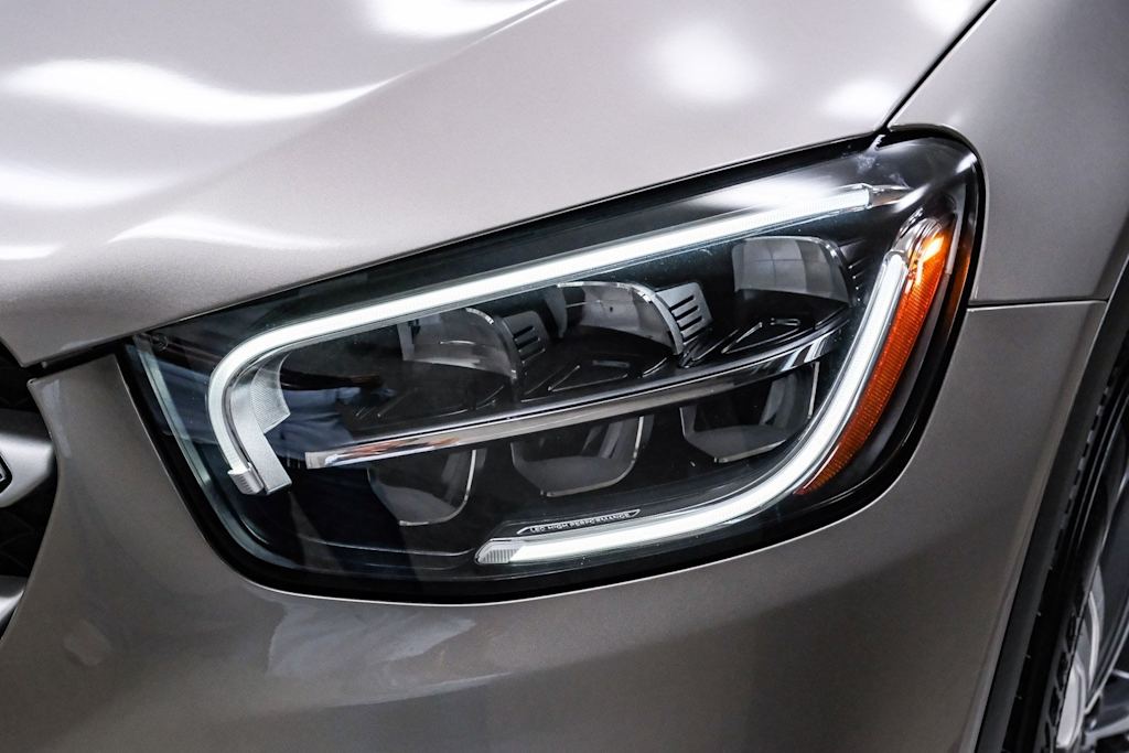 Thumbnail: 2022 Mercedes-Benz GLC - 22