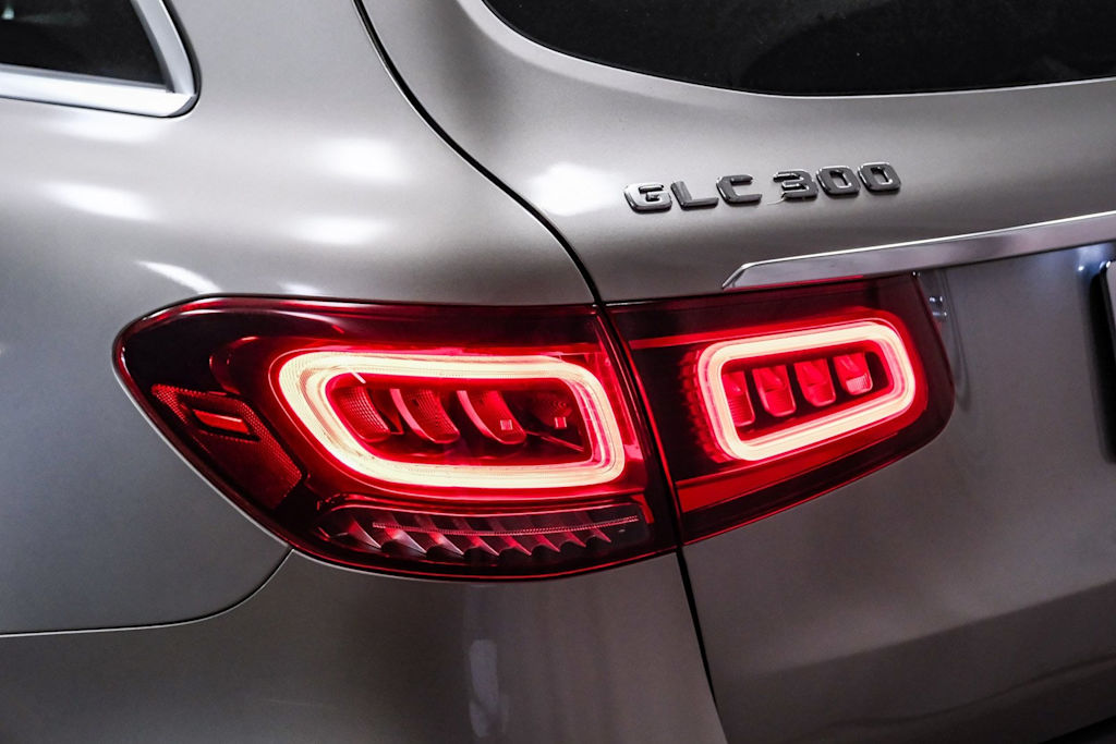 Thumbnail: 2022 Mercedes-Benz GLC - 19