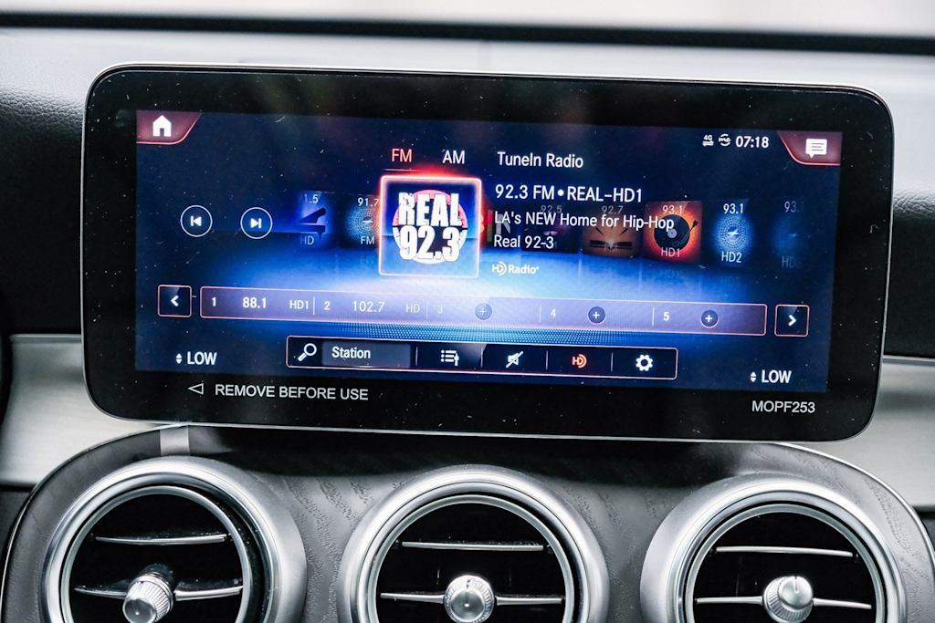 Thumbnail: 2022 Mercedes-Benz GLC - 24