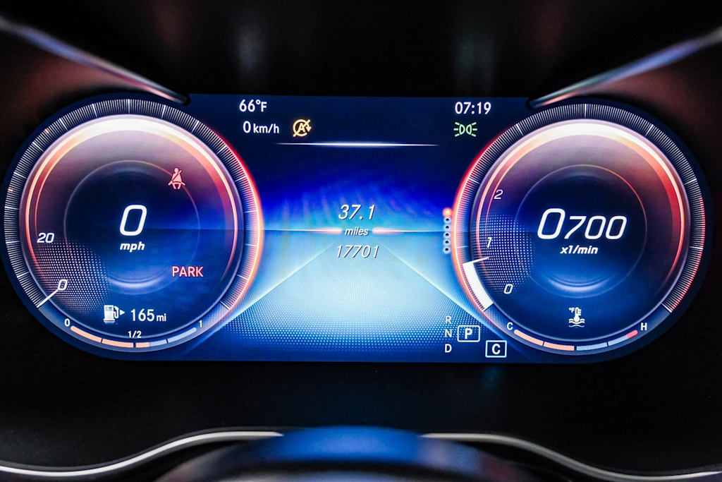 Thumbnail: 2022 Mercedes-Benz GLC - 28