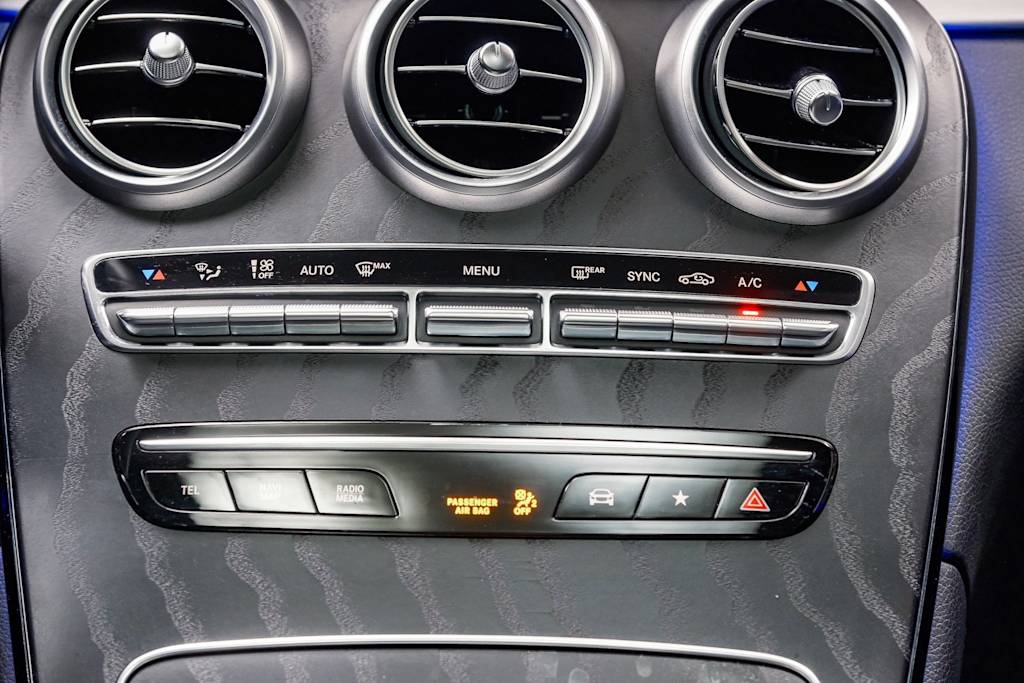 Thumbnail: 2022 Mercedes-Benz GLC - 23