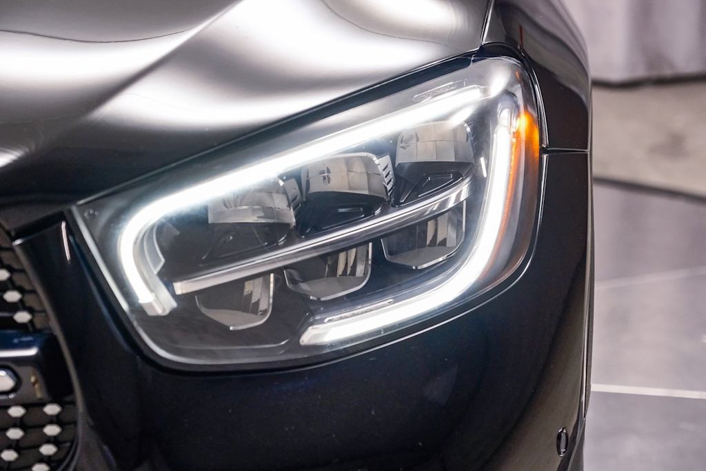 Thumbnail: 2022 Mercedes-Benz GLC - 22